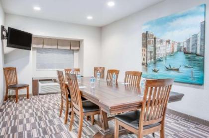 Microtel Inn & Suites by Wyndham Hoover/Birmingham - image 3