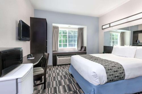Microtel Inn & Suites by Wyndham Hoover/Birmingham - image 5