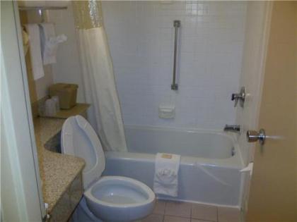 Days Inn by Wyndham Birmingham AL - image 2