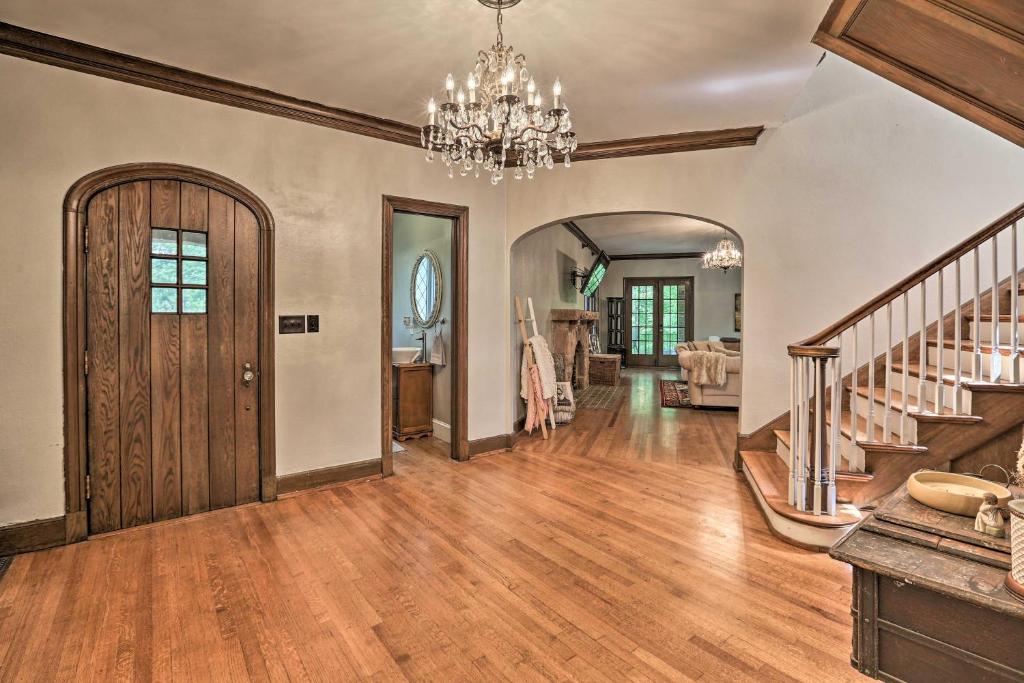 Birmingham Tudor-Style Chalet on Over 2 Acres - image 3