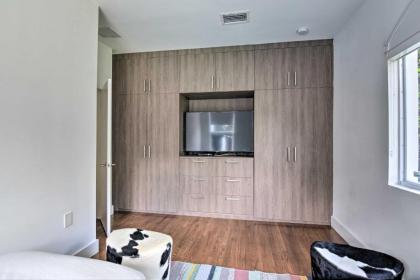 Modern Miami Villa with Pool Oasis about 5 Mi to Beach! - image 11