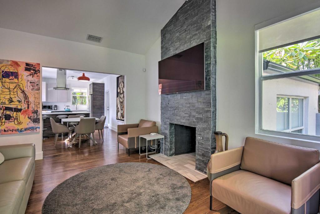 Modern Miami Villa with Pool Oasis about 5 Mi to Beach! - image 4