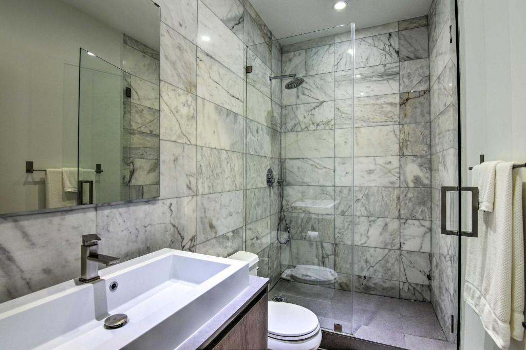 Modern Miami Villa with Pool Oasis about 5 Mi to Beach! - image 5