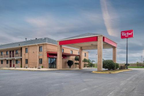 Red Roof Inn Bishopville - image 2