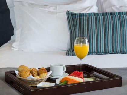 Radisson Hotel Bismarck - image 10