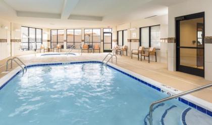 Courtyard by Marriott Bismarck North - image 1