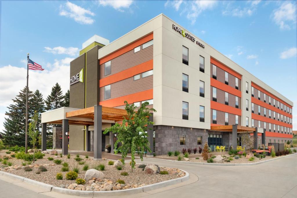 Home2 Suites By Hilton Bismarck - main image