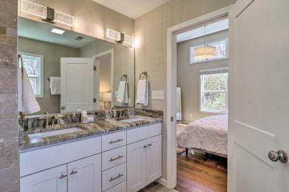 Modern Mountain Escape - Near Hiking Trails! - image 13