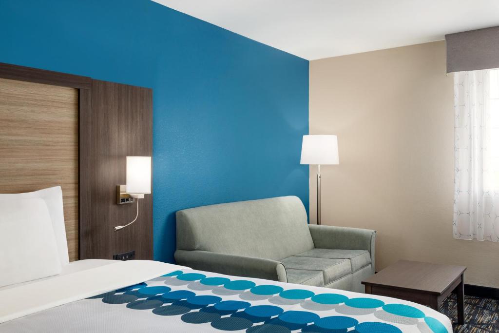Baymont by Wyndham Blackwell I-35 - image 3