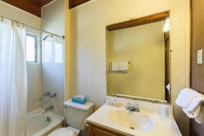 Anchor Inn Motel by Loyalty - image 2