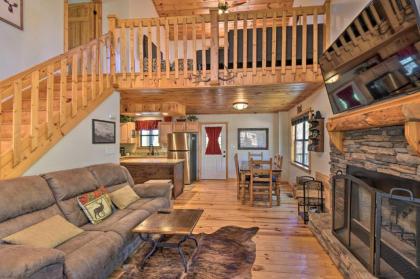 Spacious Cabin with Furnished Deck and Fire Pit! - image 2