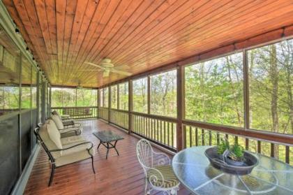 Luxe Blairsville Cabin Less Than 7 Mi to Nottely Lake