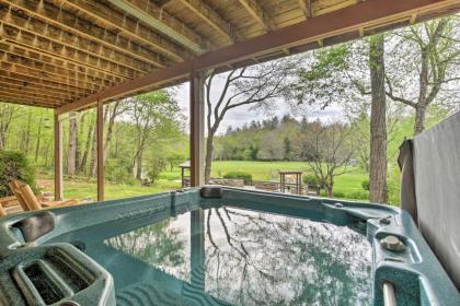 Supreme Getaway in Chattahoochee Natl Forest - image 2