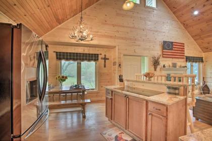 Supreme Getaway in Chattahoochee Natl Forest - image 7