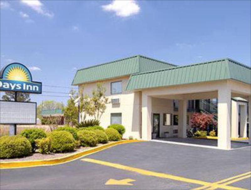 Days Inn by Wyndham Blakely - main image