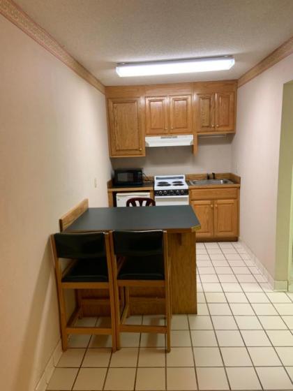 Executive Inn Yanceyville - image 12