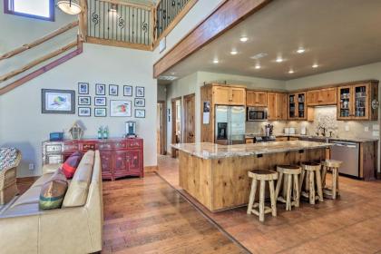 Riverfront Home with Shaded Porch and HotTub by DT Blanco - image 5