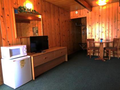 Prospector Motor Lodge - image 5