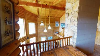 Juniper Ridge 5 BR Family Cabin - image 8
