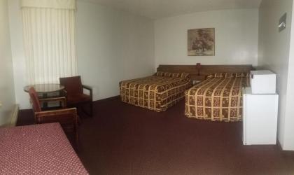 Amber Inn Motel - image 15