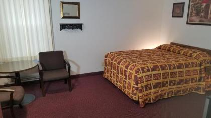 Amber Inn Motel - image 4