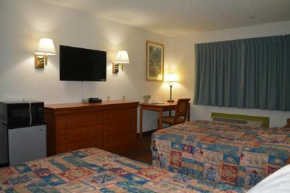 Bloomer Inn & Suites - image 2