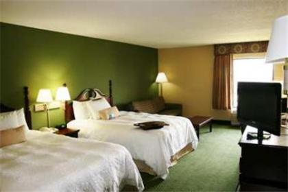 Hampton Inn Bloomington West - image 10