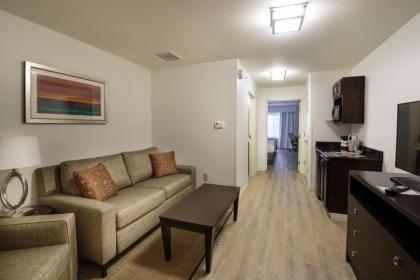 Holiday Inn Hotel & Suites Bloomington Airport an IHG Hotel - image 21