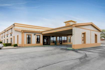 Quality Inn  Suites Bloomington University Area Illinois