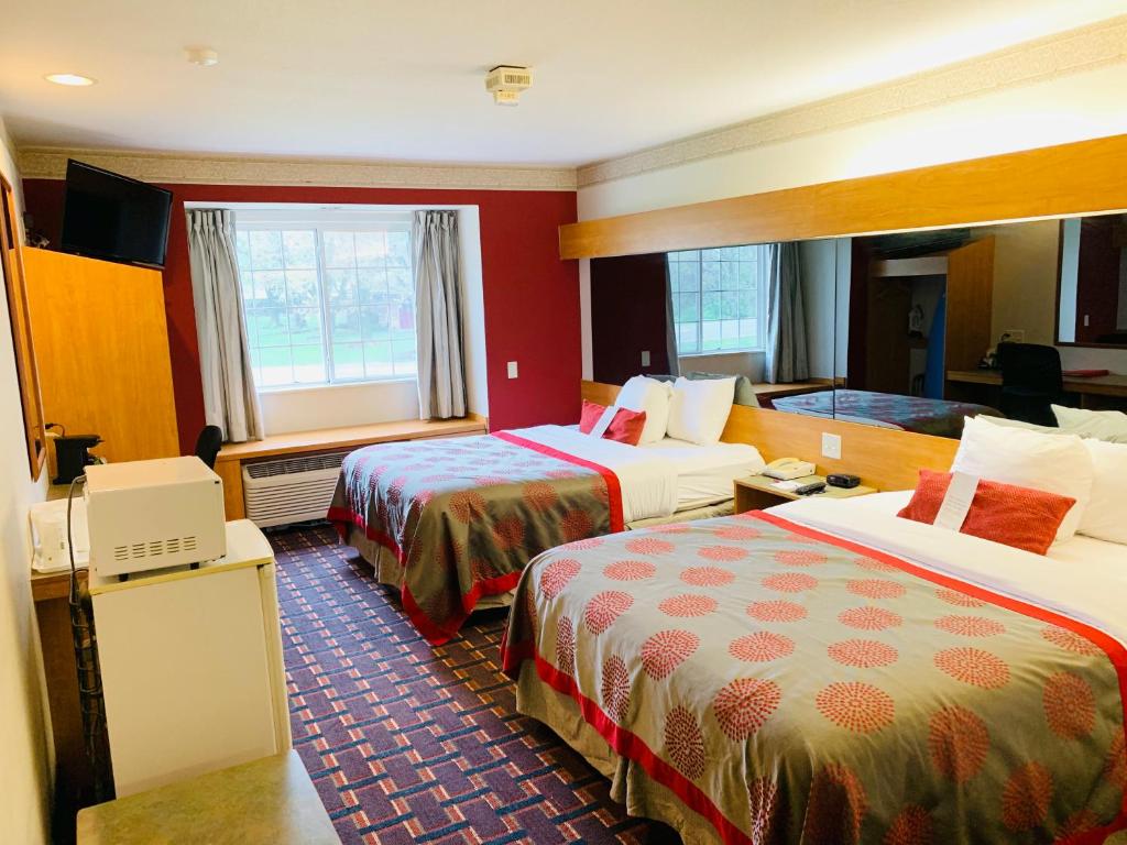 Ramada Limited and Suites Bloomington - main image