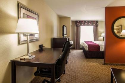 Comfort Suites Bloomington I-55 and I-74 - image 8