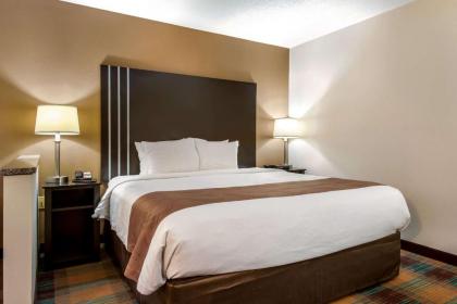 Quality Inn Bloomsburg - image 12