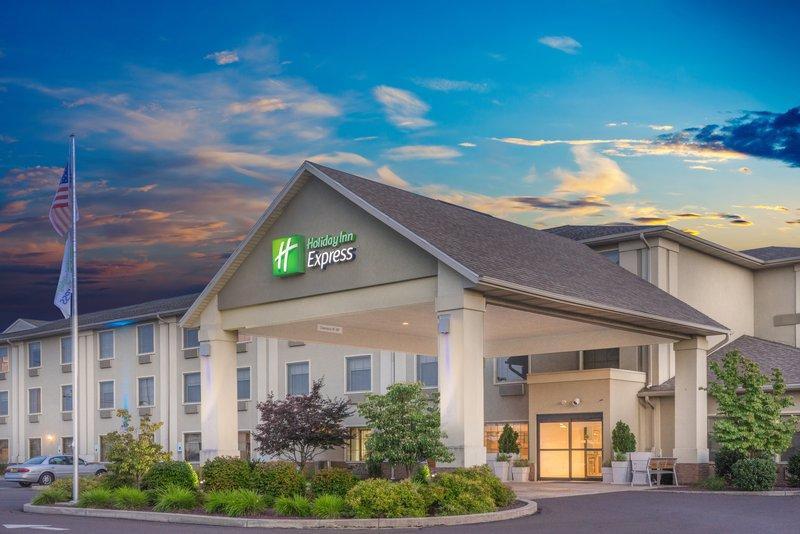Holiday Inn Express Bloomsburg Hotel - main image