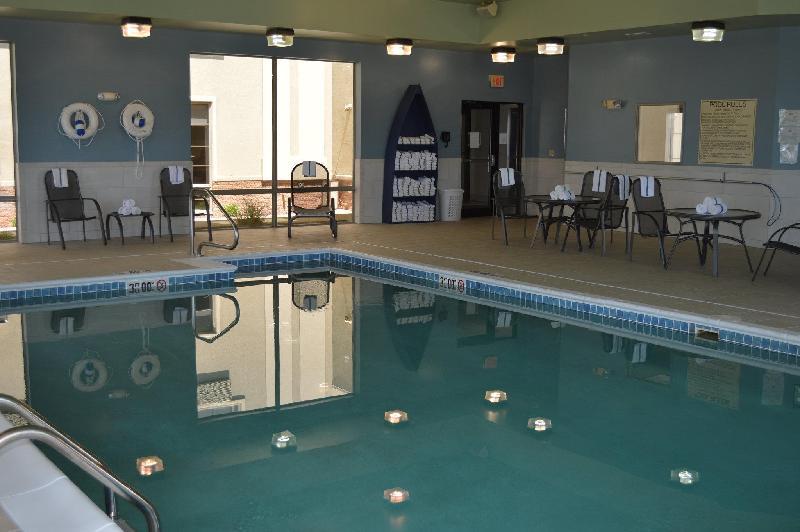 Holiday Inn Express Bloomsburg Hotel - image 7