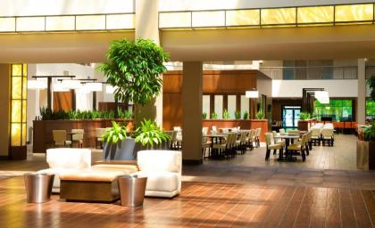 Embassy Suites by Hilton Cincinnati Northeast - Blue Ash - image 9