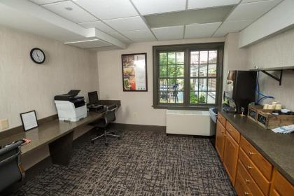 Normandy Farm Hotel & Conference Center - image 5
