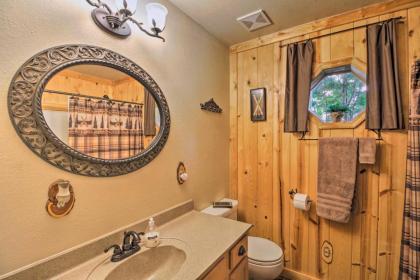 Cabin on Table Rock Lake with Hot Tub and Fire Pit! - image 10