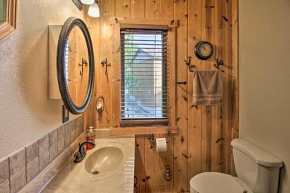 Cabin on Table Rock Lake with Hot Tub and Fire Pit! - image 14