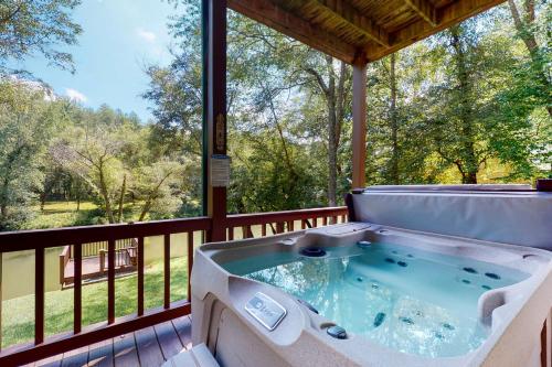 River Escape On The Toccoa - image 5
