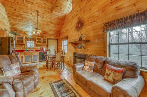 Sugar Creek Cabin - main image