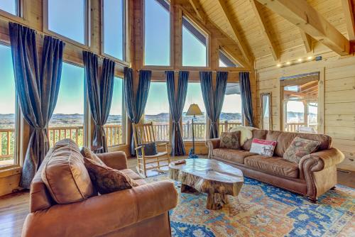 Sky High Lodge - main image