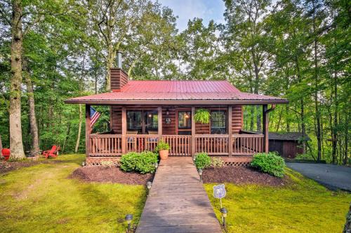 Cozy Cabin in Private Location with Hot Tub and Grill! - main image
