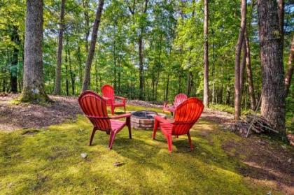 Cozy Cabin in Private Location with Hot Tub and Grill! - image 5