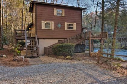 Warm and Rustic Fishing Abode with Toccoa River Access - image 3