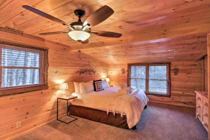 Warm and Rustic Fishing Abode with Toccoa River Access - image 4