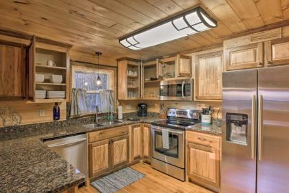 Warm and Rustic Fishing Abode with Toccoa River Access - image 9