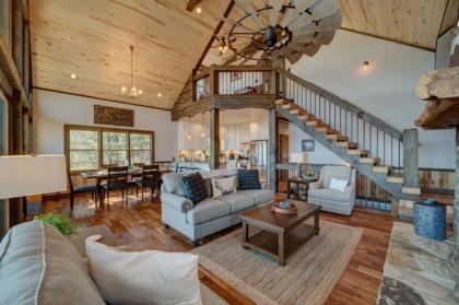 Bear Claw Cabin by Escape to Blue Ridge - image 13