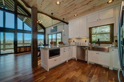 Bear Claw Cabin by Escape to Blue Ridge - image 6