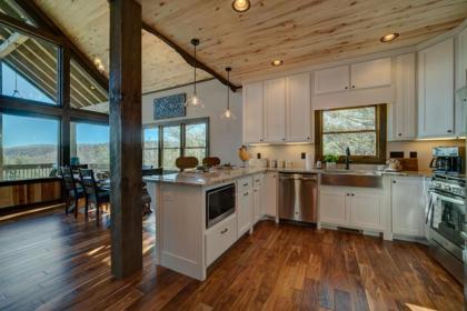 Bear Claw Cabin by Escape to Blue Ridge - image 8