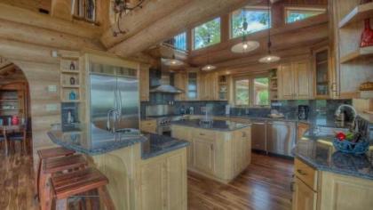 Falling Waters Lodge by Escape to Blue Ridge - image 2